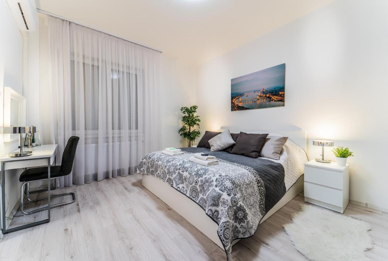 Pannónia Luxury Apartman with WIFI&Balcony Budapest Exterior foto