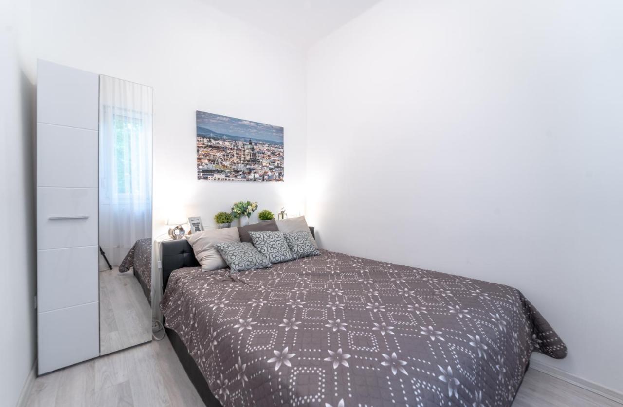 Pannónia Luxury Apartman with WIFI&Balcony Budapest Exterior foto